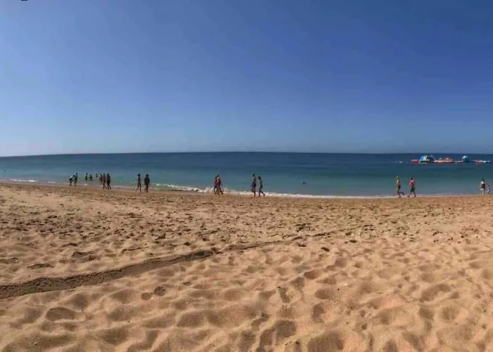 Alexa T2, Center Two Bedrooms Self Check-in Apartment Albufeira